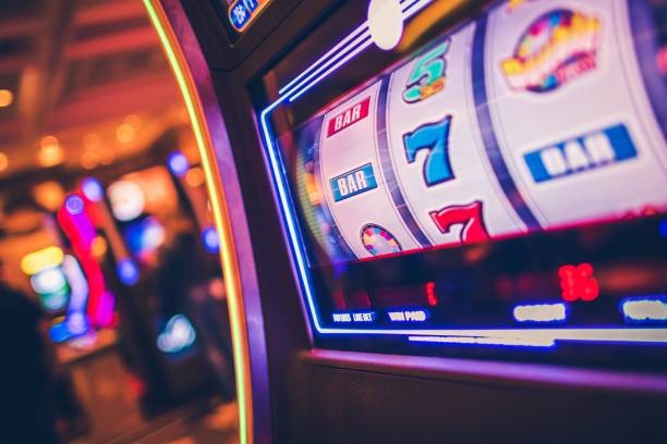 badak179 Sakong live dealer table with multiple players and real-time card display